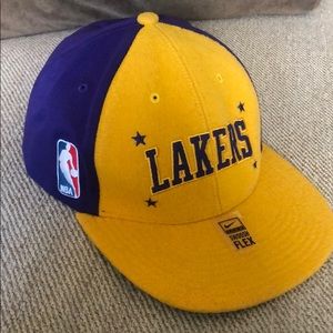 LAKERS Swoosh Flex Hat